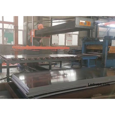 Máquina automática de carregamento e descarregamento de chapas de alumínio