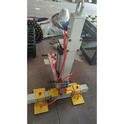 Carregamento e descarregamento de equipamento pesado para produtos