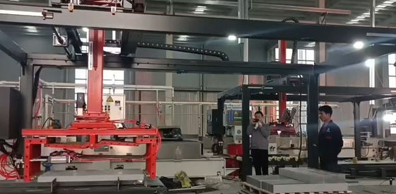Robô de embalagem de objetos múltiplos personalizáveis com agarradores de ponta